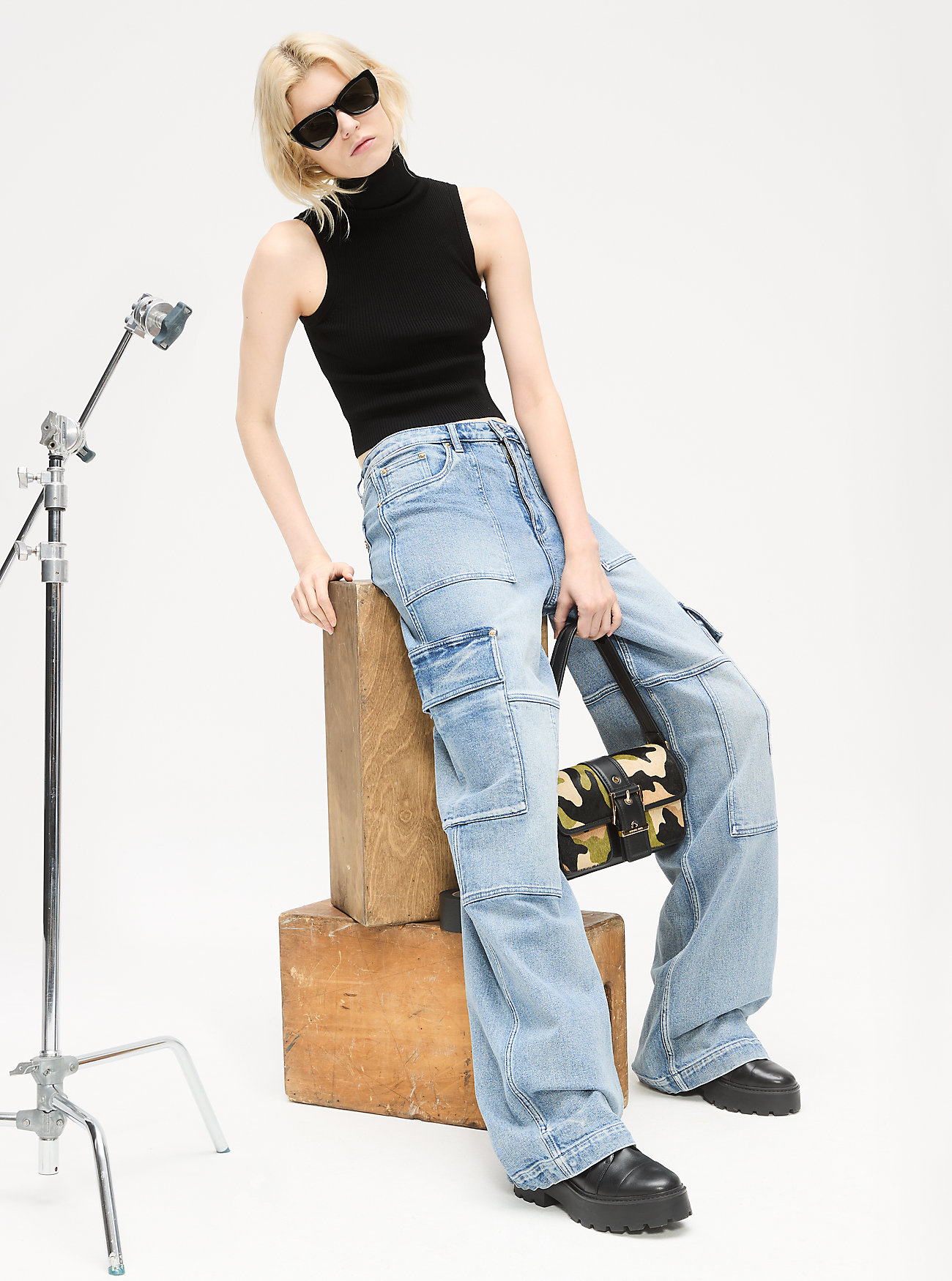 Stretch Denim Wide Leg Cargo Jeans - BLÅ VINTAGE WASH