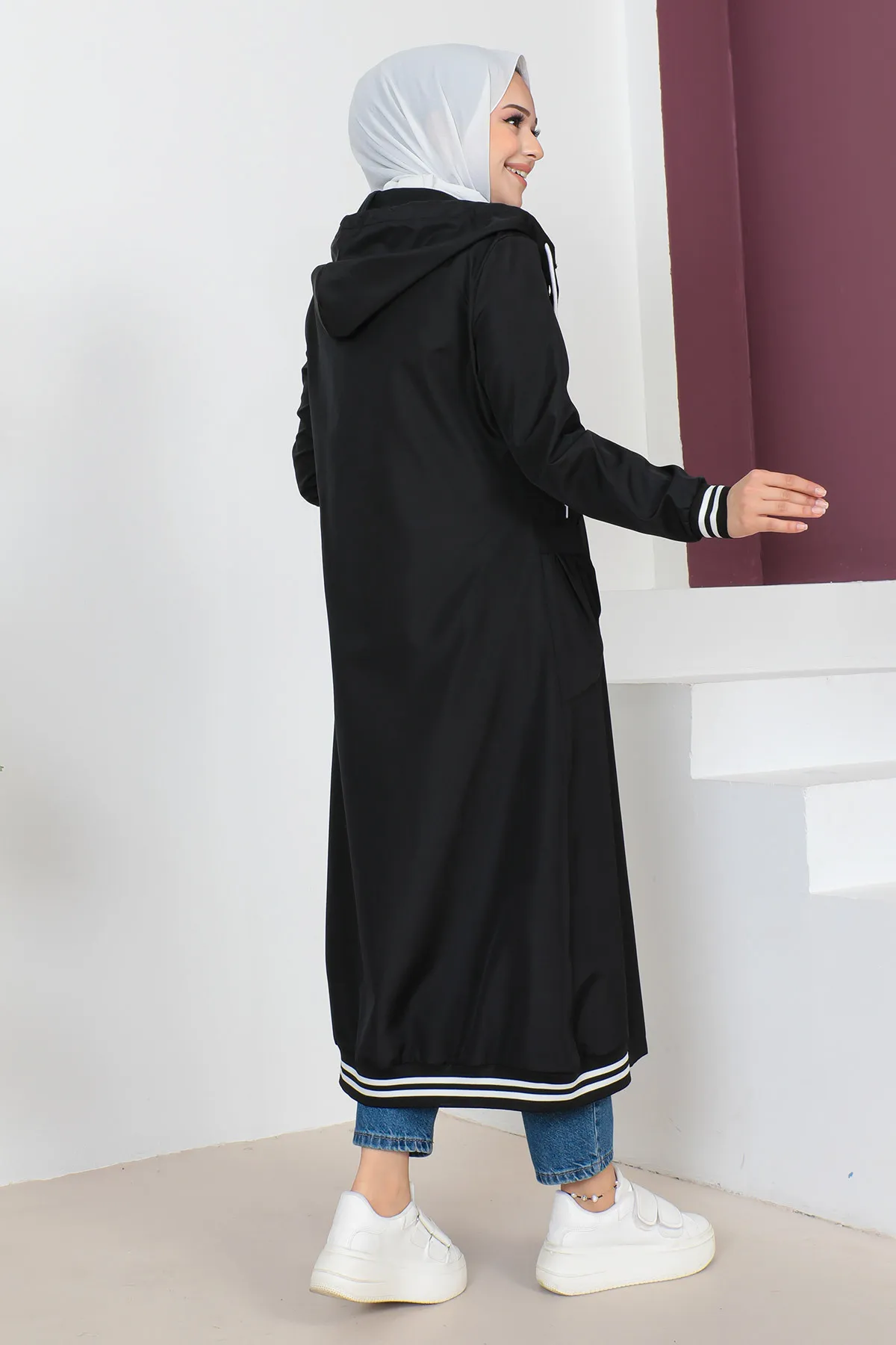 Tesettür Dünyası  Gerippter Trenchcoat TSD230638 Schwarz