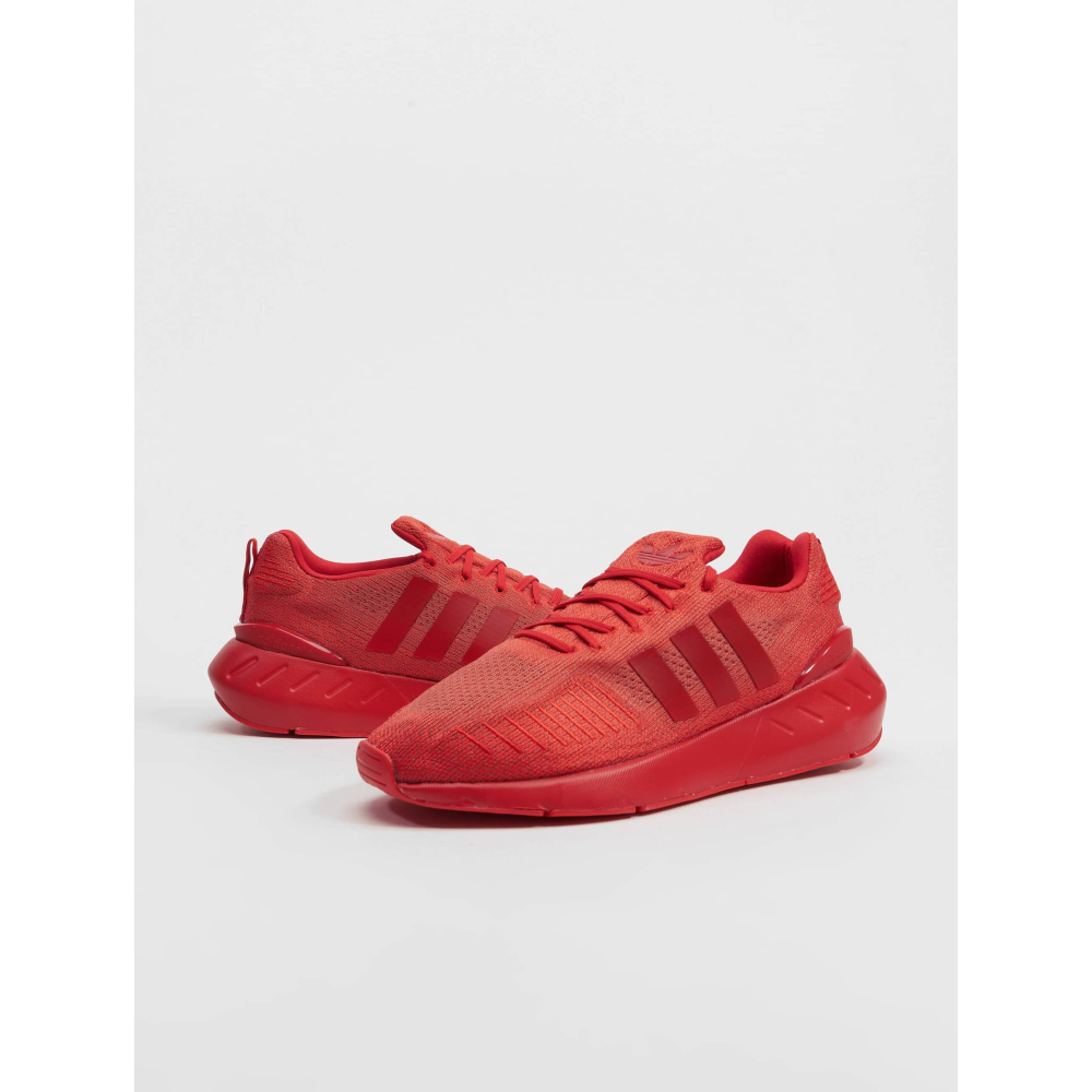 adidas SWIFT RUN 22 GZ3503 / rot