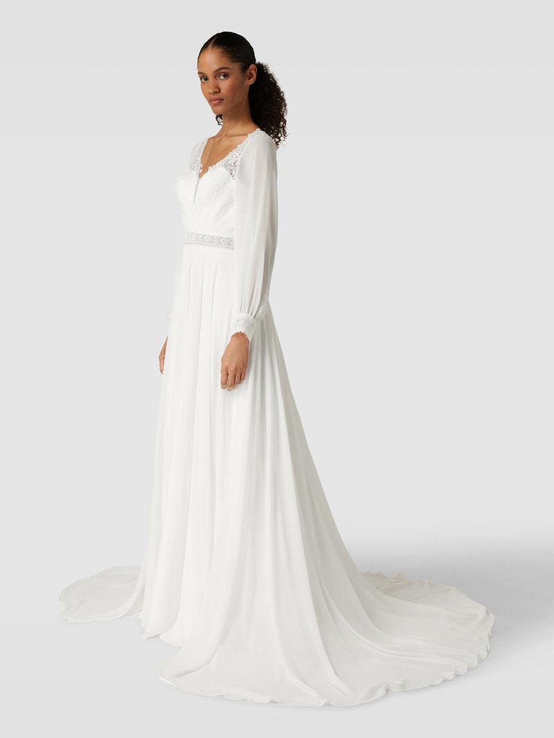 Brautkleid mit Besatz aus Spitze in offwhite