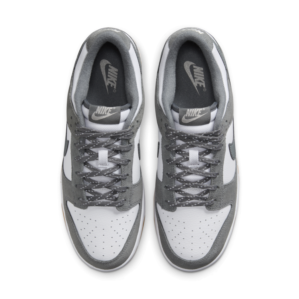 Nike Dunk Low FV0389-100 / grau