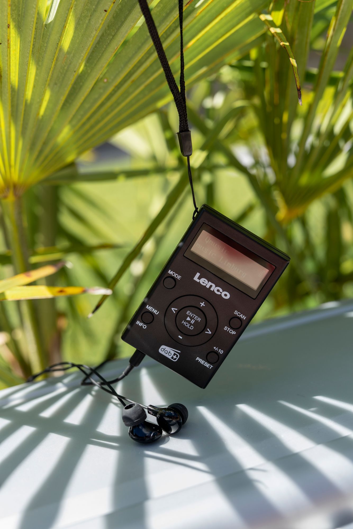 Lenco PDR-011BK DAB+/FM-Taschenradio