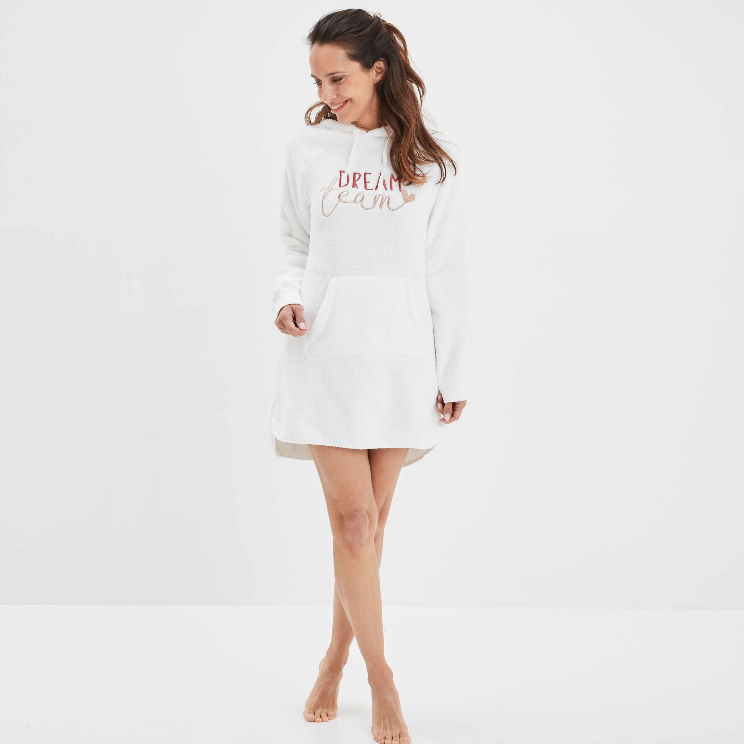 Chemise de nuit sweat effet peluche blanc femme | La Halle