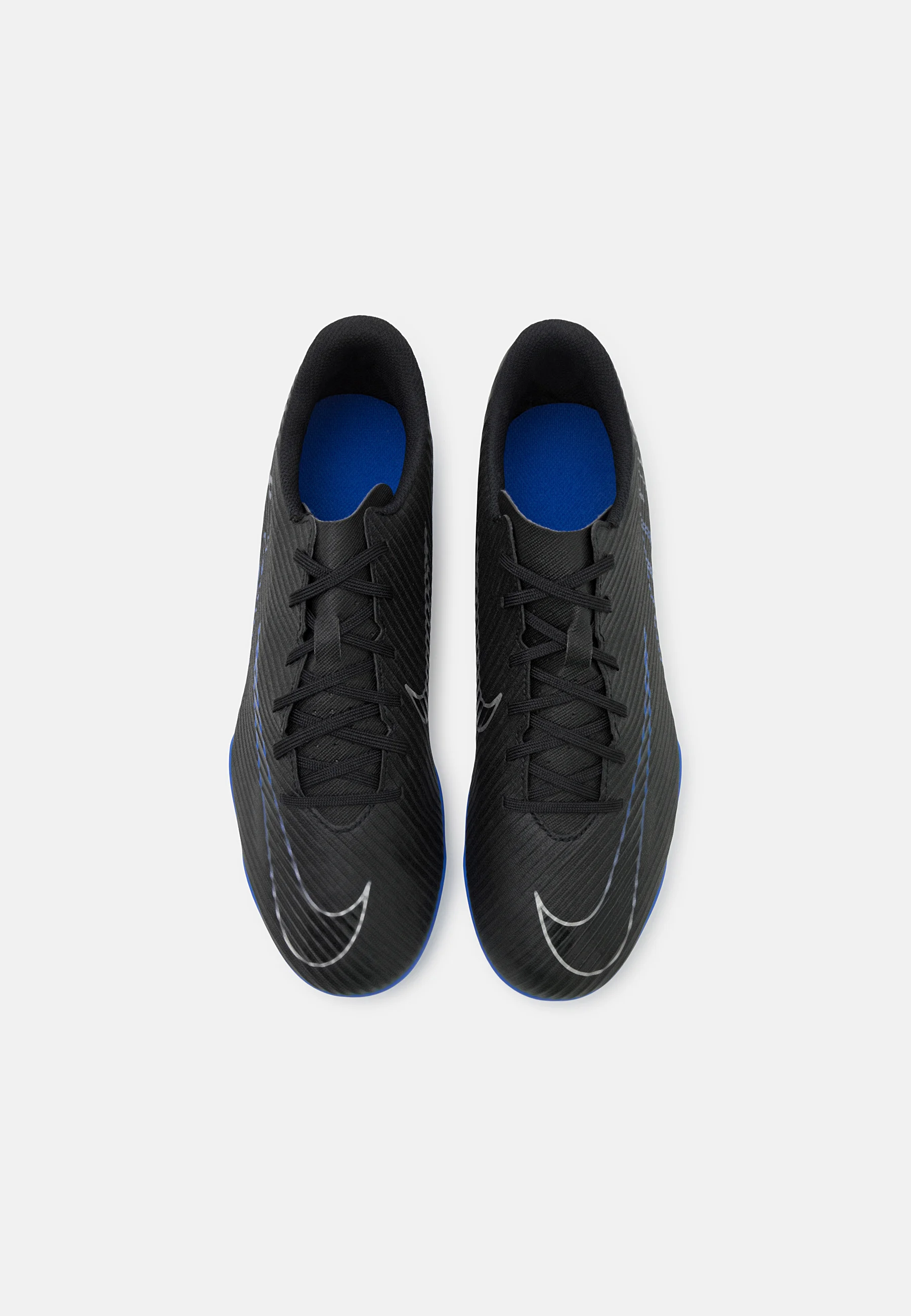 Nike Performance MERCURIAL VAPOR 15 CLUB MG - Botas de fútbol sala con tacos