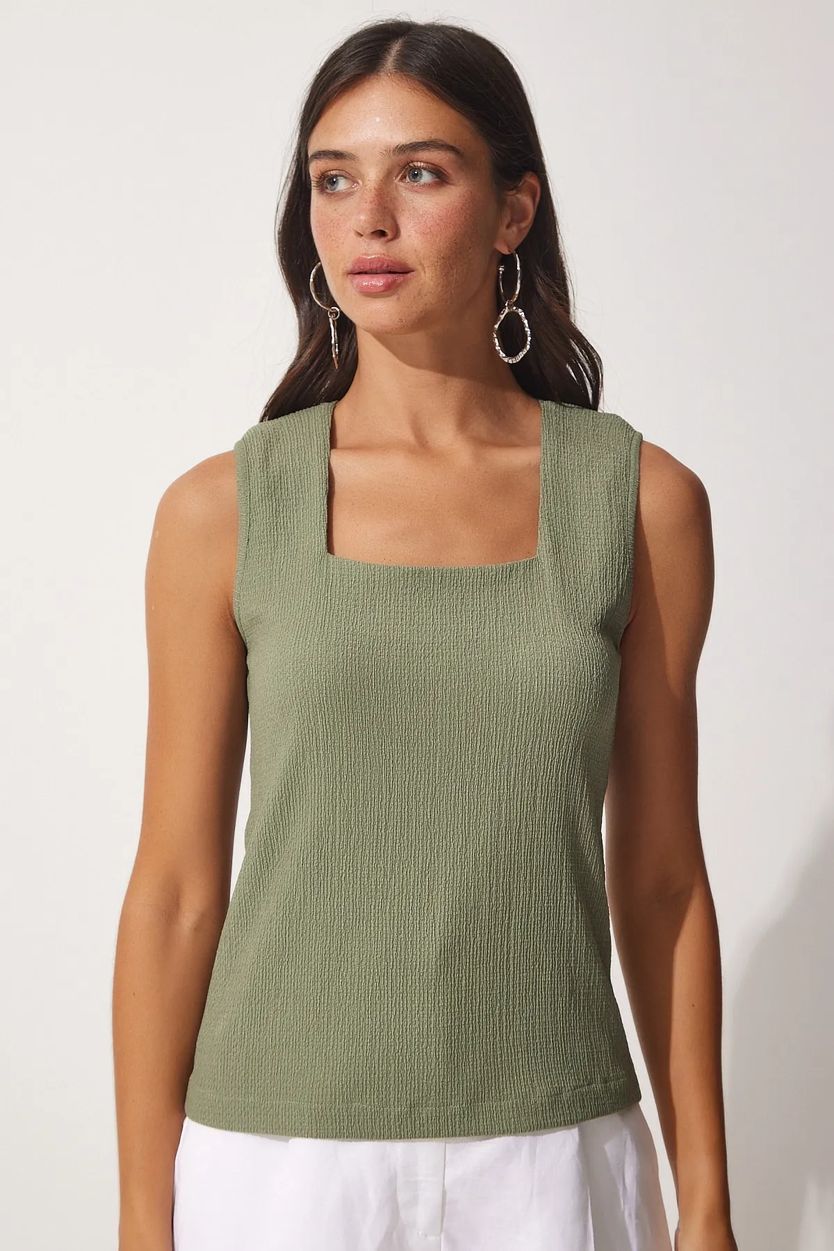 Happiness İstanbul  Grüne Damen-Strickbluse mit quadratischem Ausschnitt DD01200
