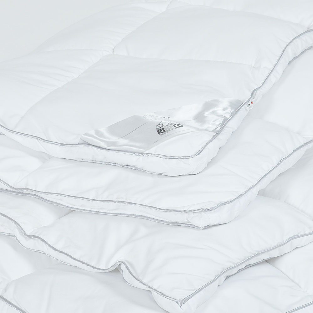 4-Jahreszeitenbett, RIBECO 4-Jahreszeiten-Bettdecke Isabel, RIBECO, Füllung: 100% Polyester, Bezug: 100% Polyester, Druckknöpfe für ein leichtes Trennen und Zusammenfügen beider Decken