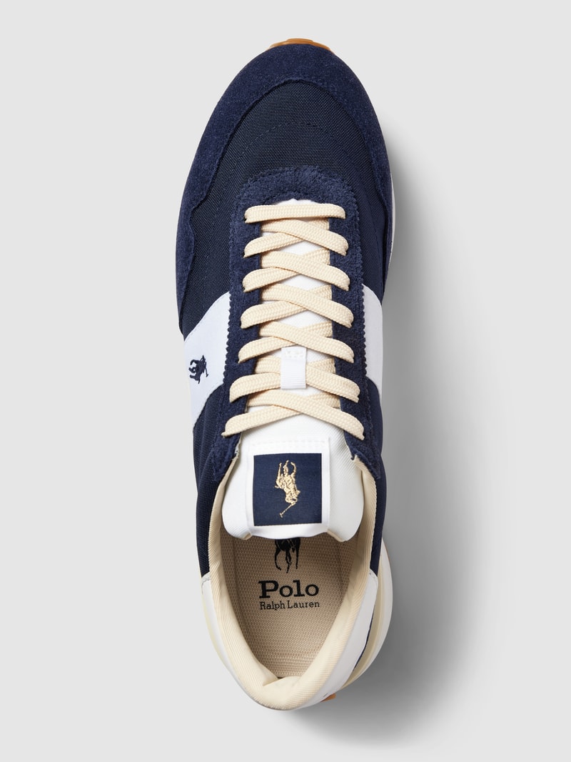 Sneaker mit Label-Details in marineblau