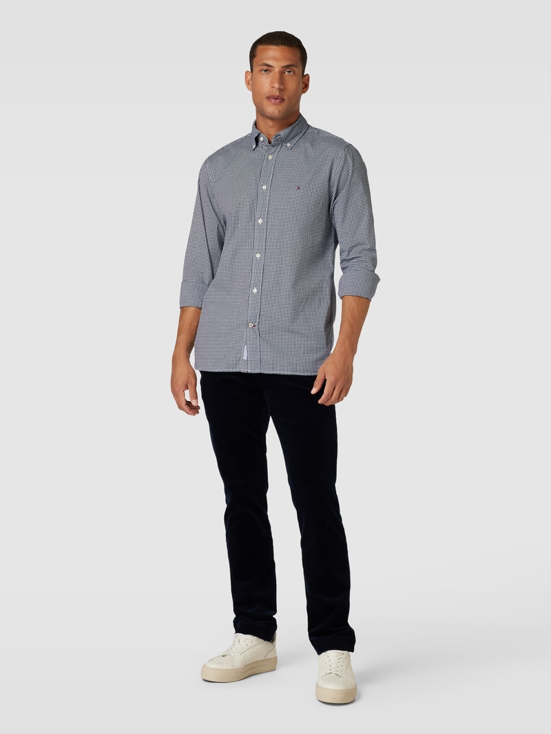 Freizeithemd mit Button-Down-Kragen in marineblau