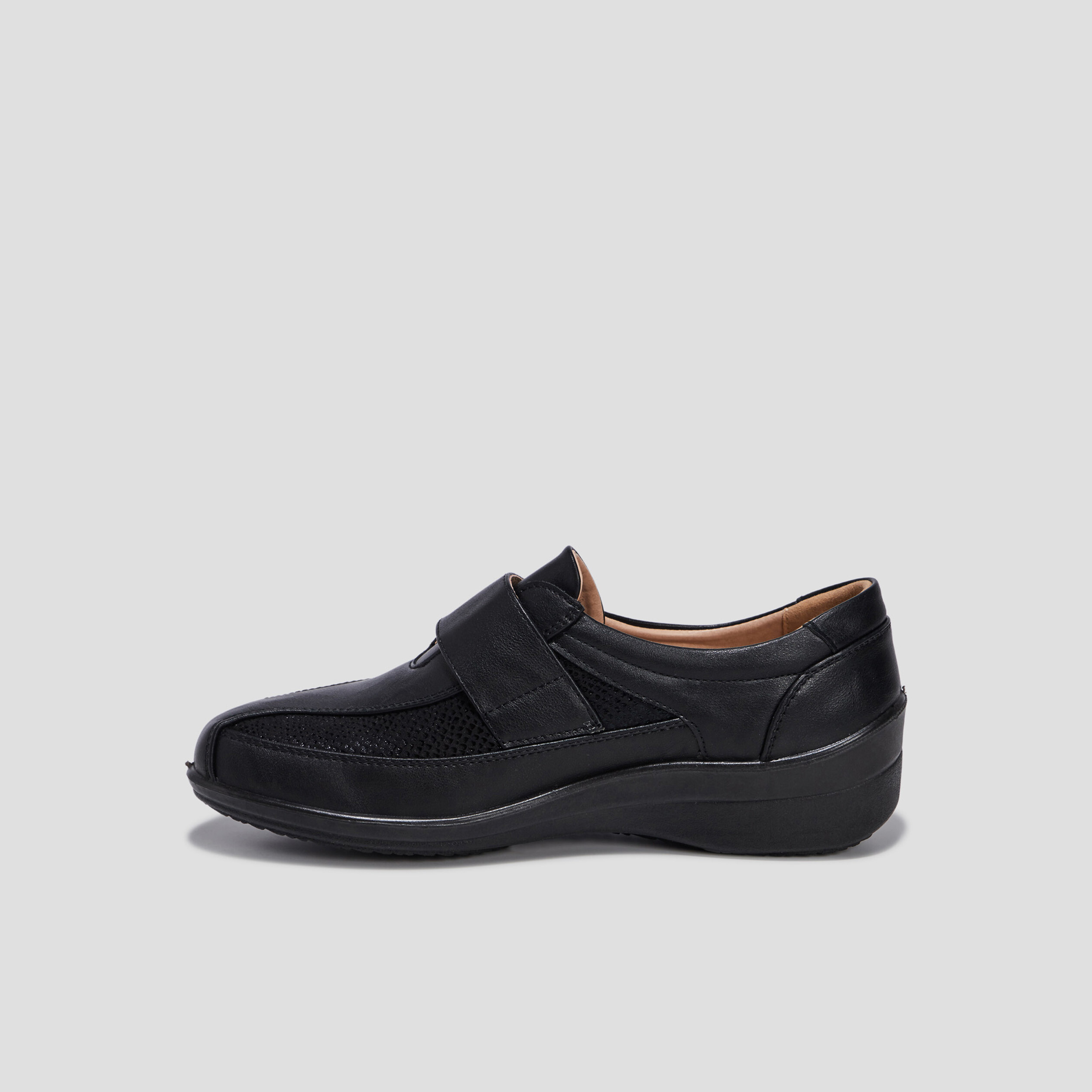 Loafers compensés en cuir noir femme | La Halle