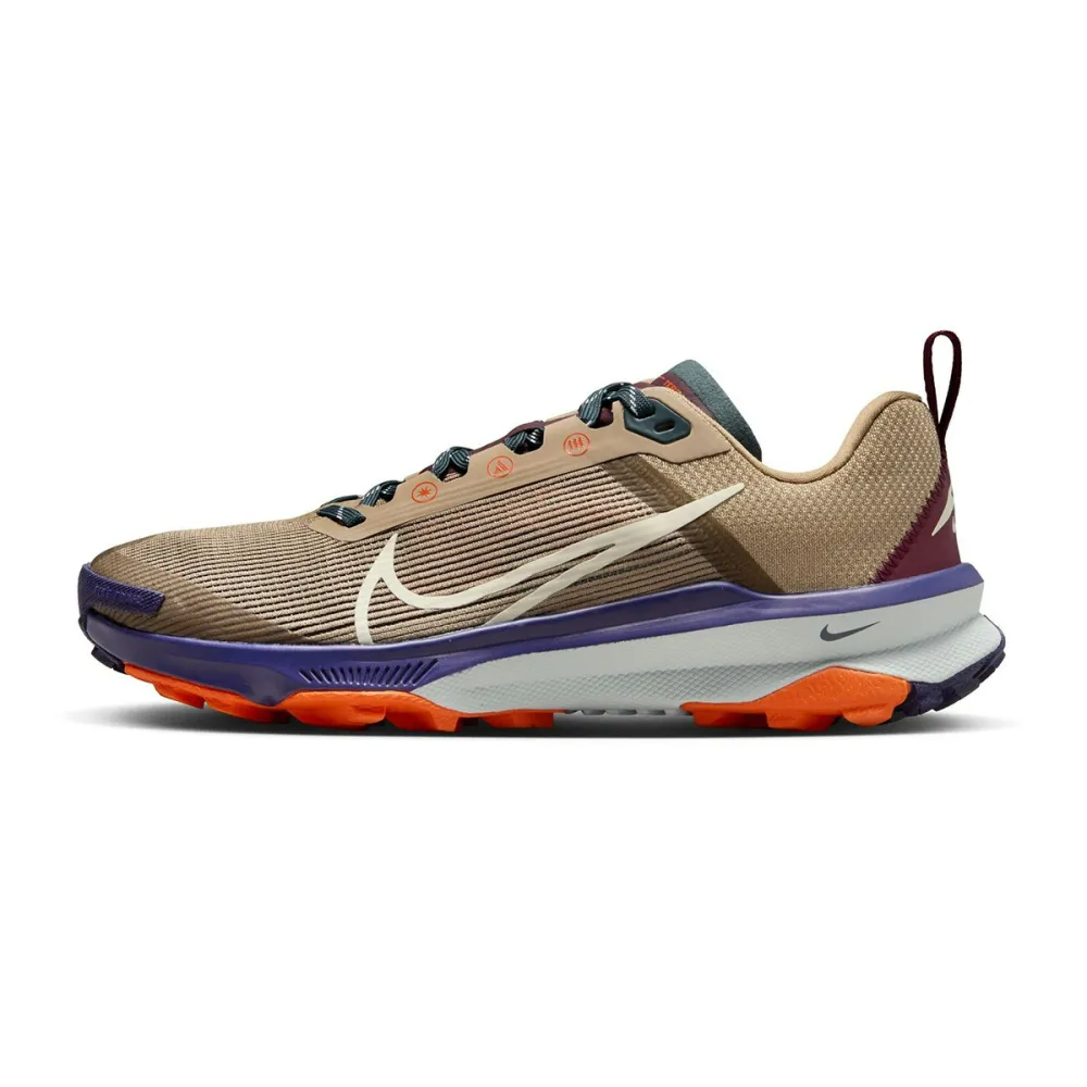 Nike Kiger 9 DR2694-200 / bunt