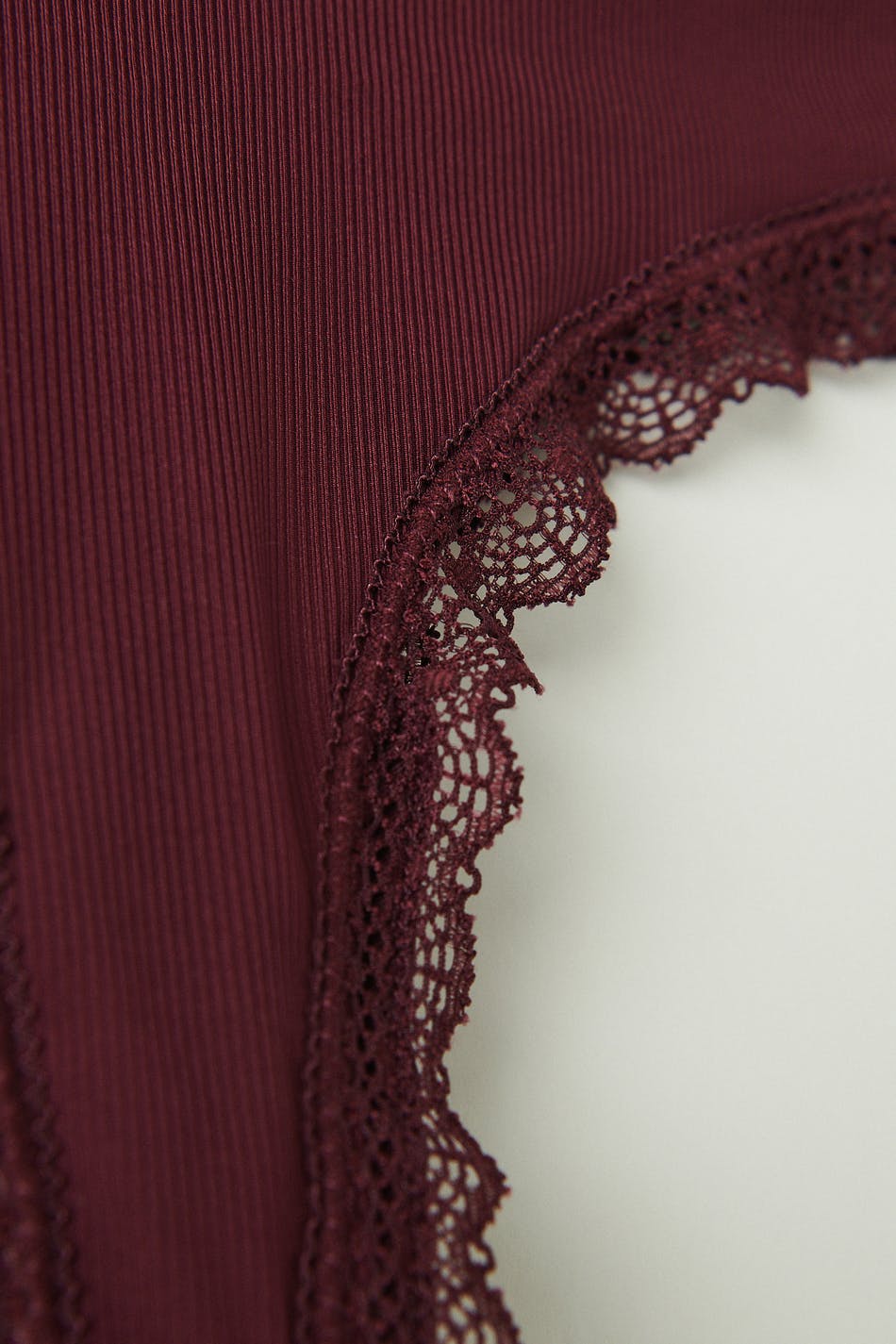 Rib string