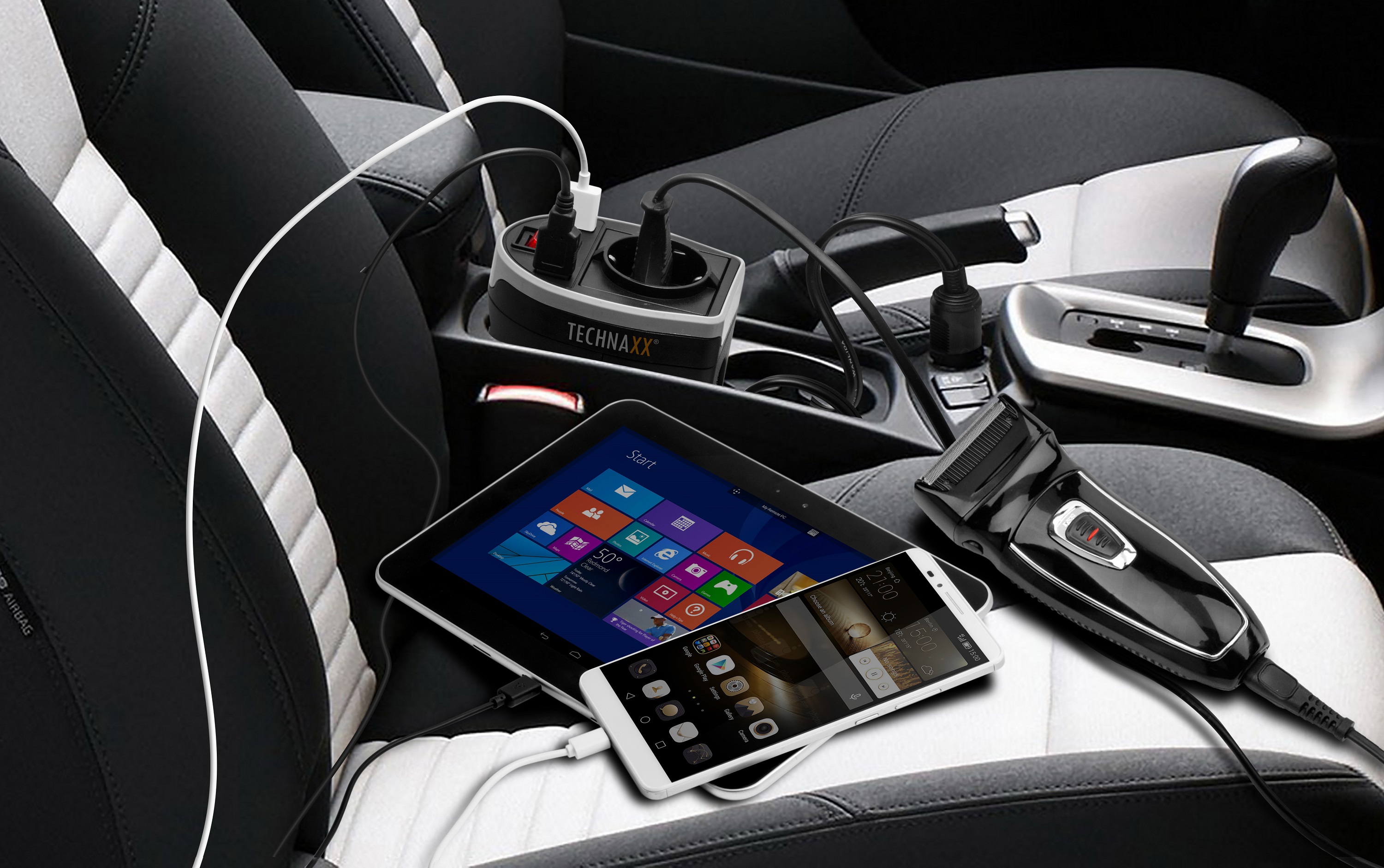 Kfz-Spannungswandler mit 2 USB-Anschlüssen TE13von Technaxx - ATU