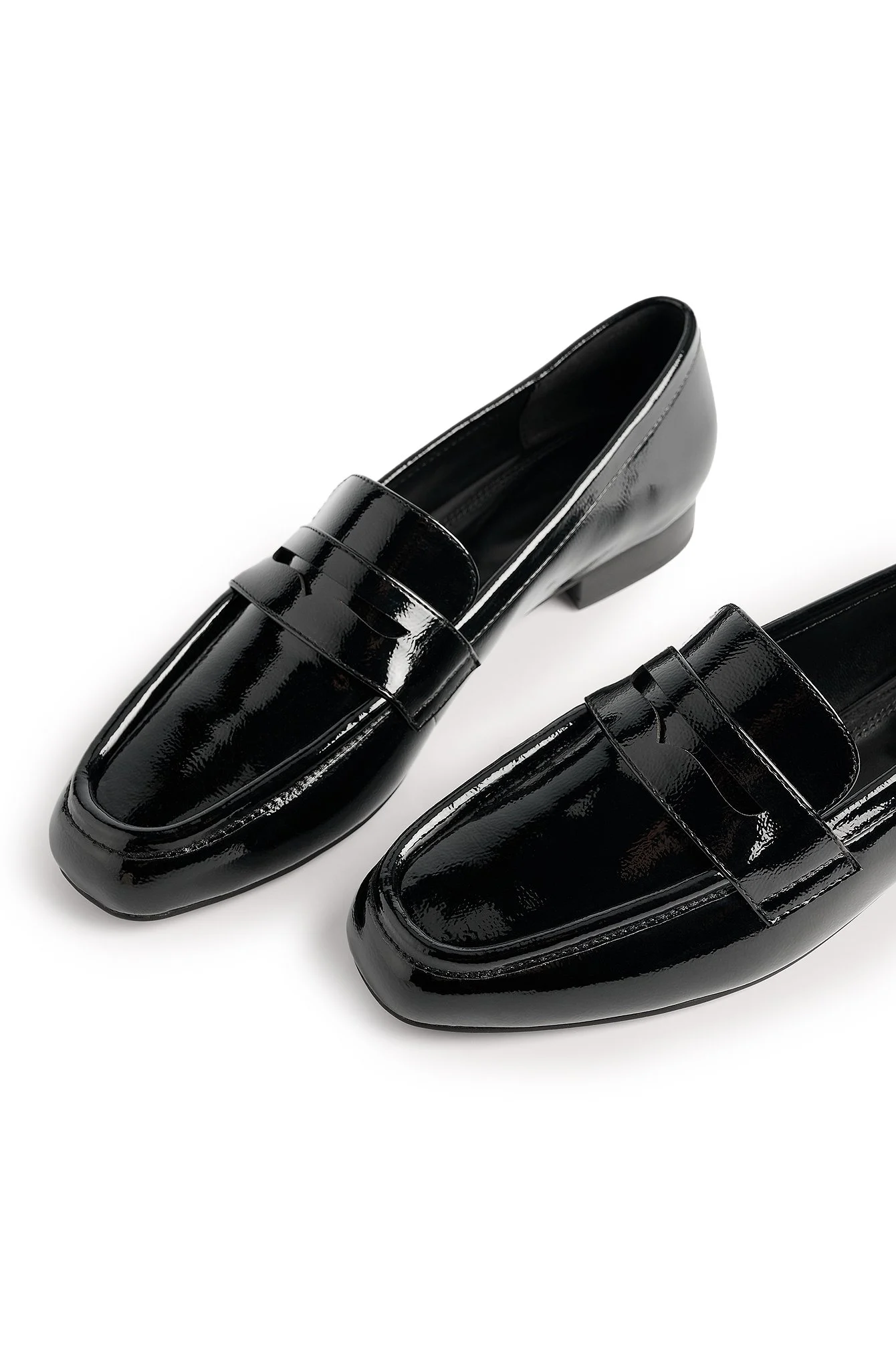 Loafers mit eckiger Spitze
