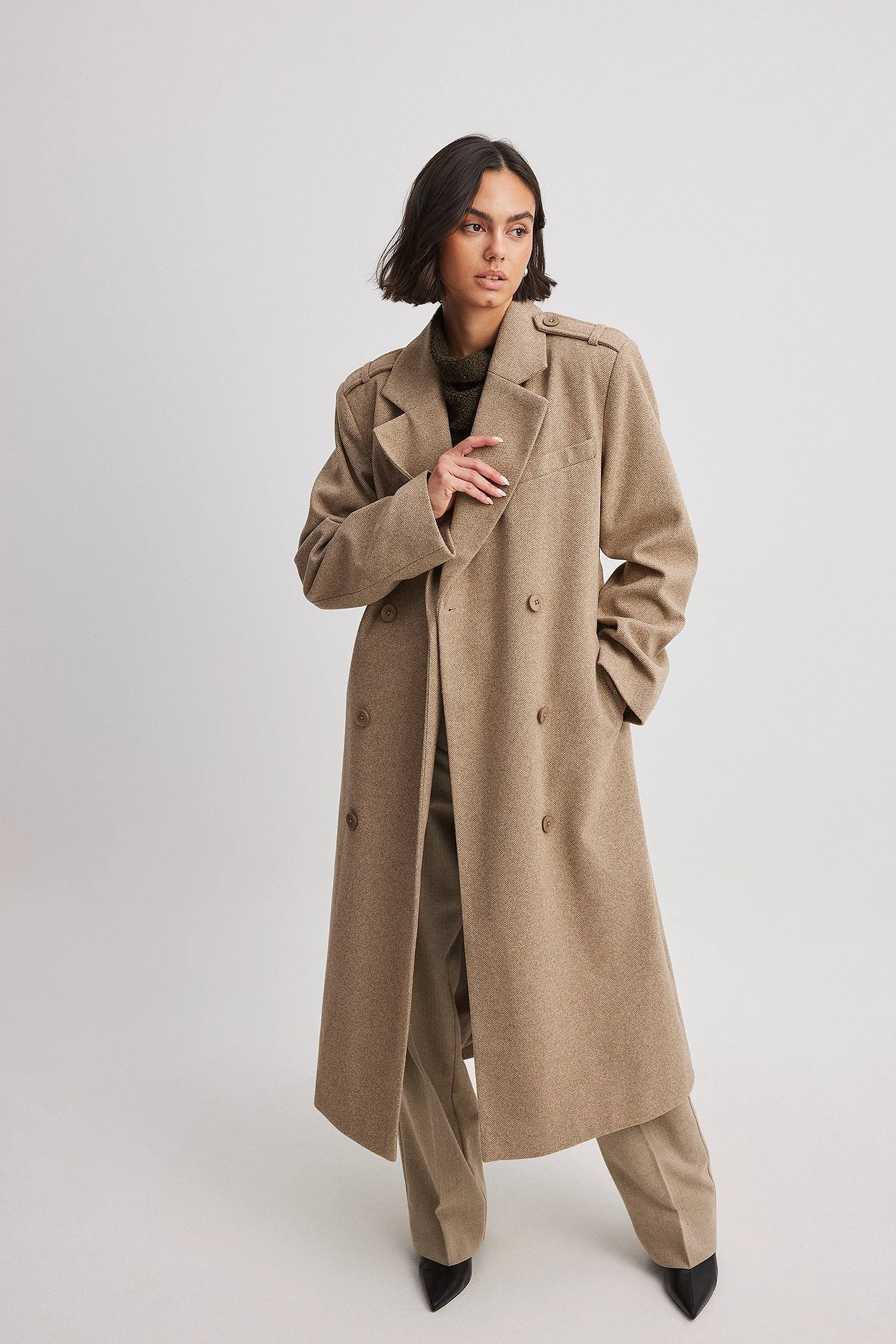 Langer Trenchcoat mit Fischgrätmuster