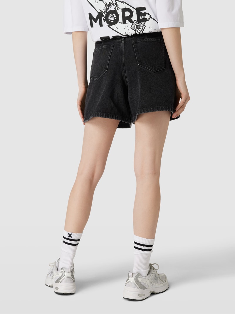 Jeansshorts mit Bundfalten - Get up the Movie x P&C in schwarz