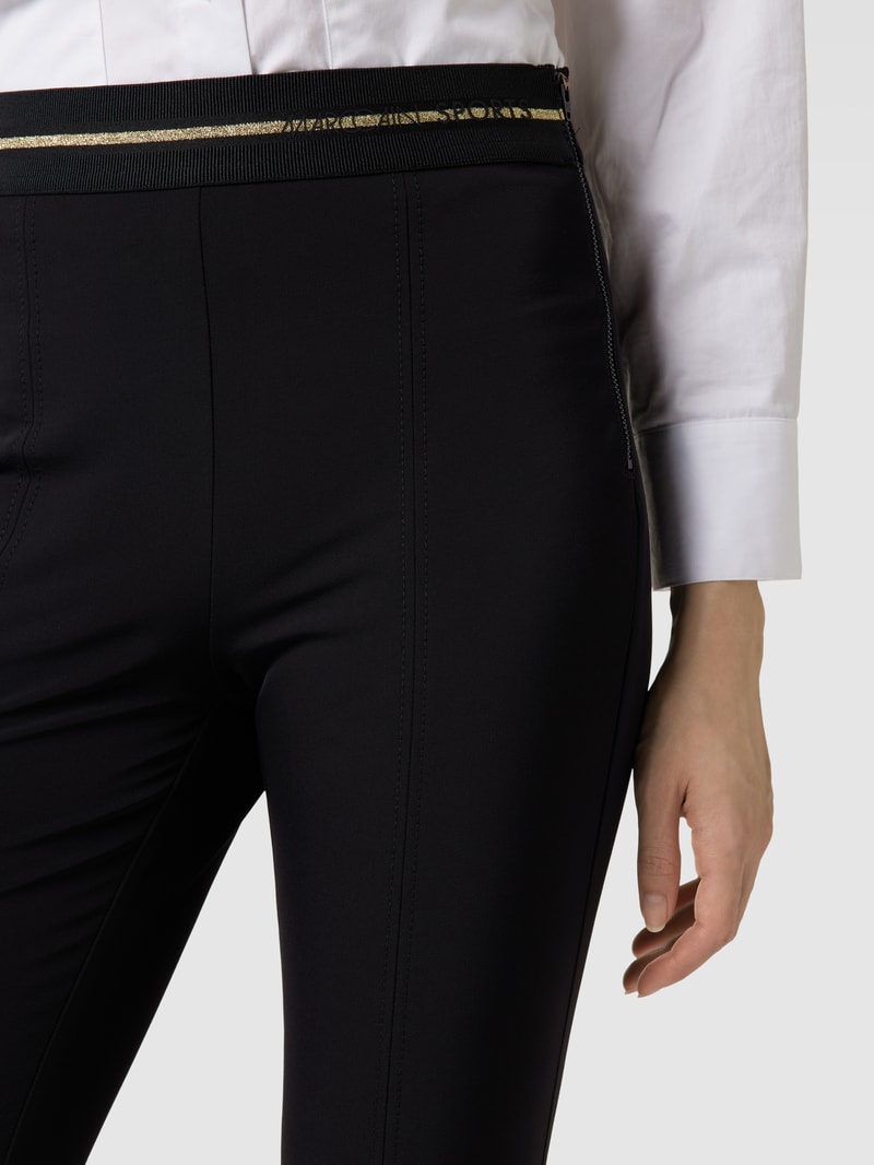 Feminine Fit High Waist Hose mit elastischem Bund in schwarz
