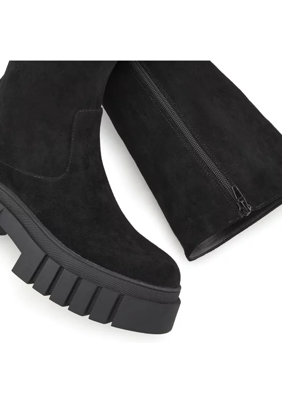 Reißverschlussstiefel