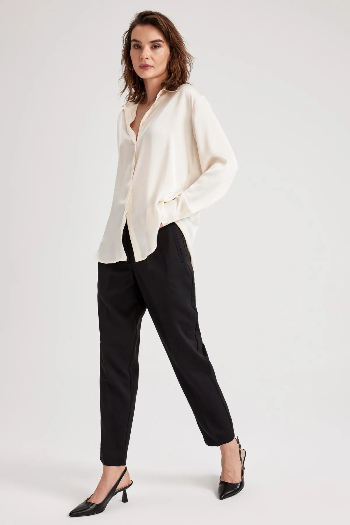 DeFacto  Slim-Fit-Hose mit hoher Taille W9757az23sm