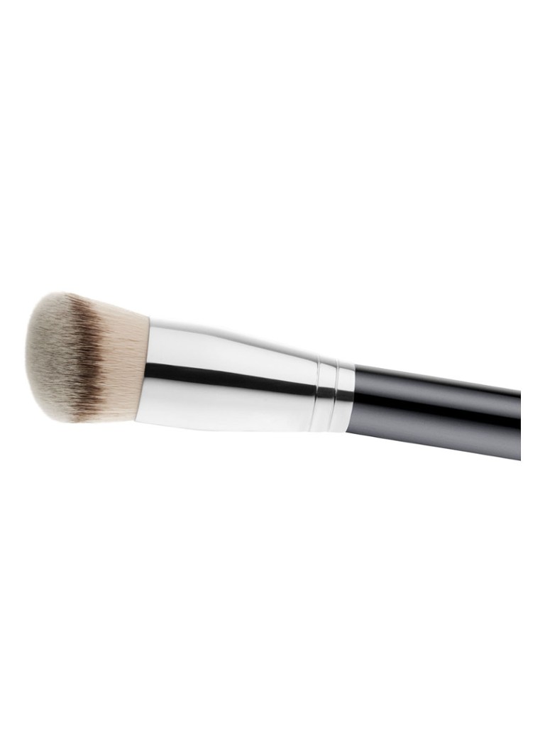 M·A·C 170 Rounded Slant Brush - poskipunasivellin