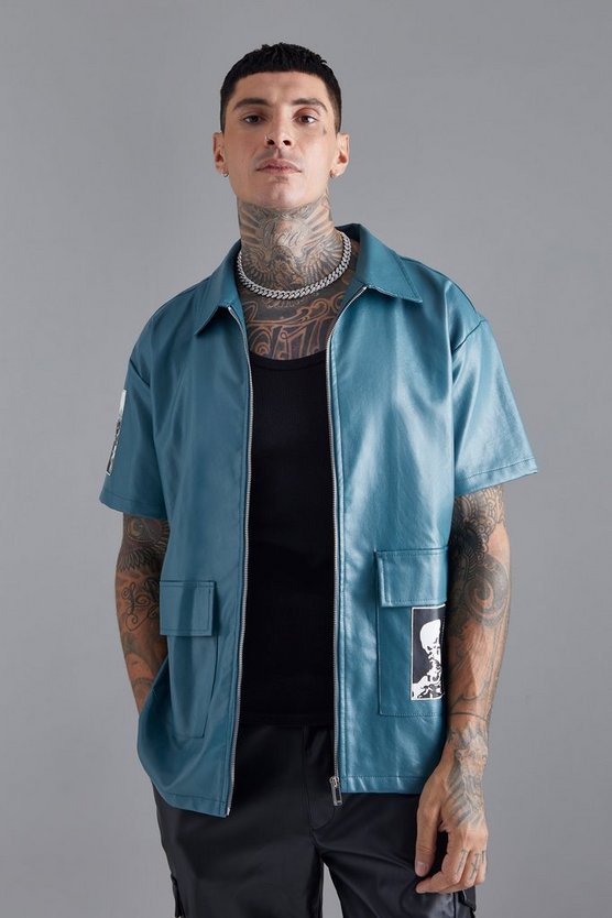 Kurzärmliges kastiges Overshirt mit Print