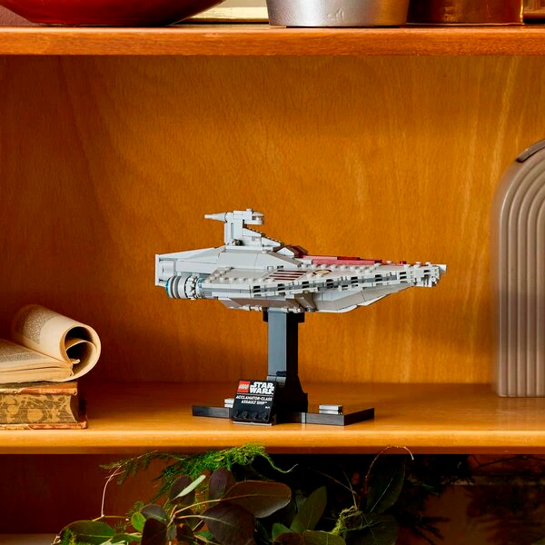 LEGO Star Wars 75404 Acclamator-Class Assault Ship