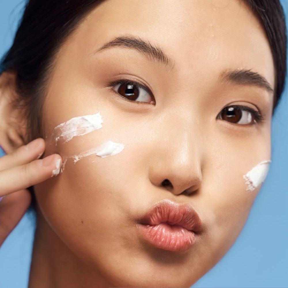 Pure White Cosmetics pomlađujuća krema za lice