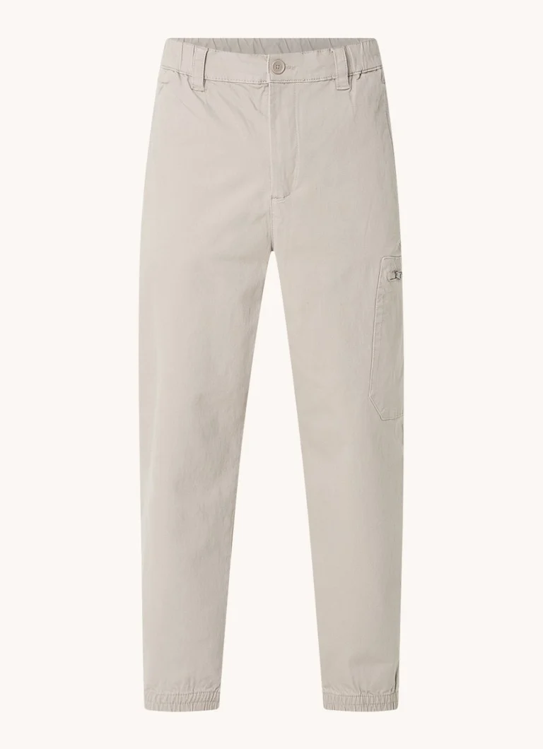 Spodnie chino Armani Exchange o dopasowanym kroju z kieszeniami wewnętrznymi