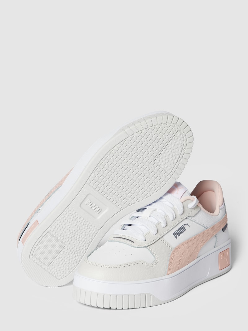 Sneaker mit Label-Detail in weiß
