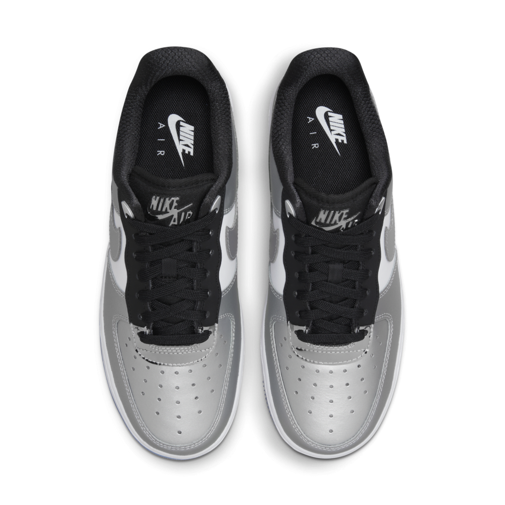 Nike Air Force 1 07 SE DX6764-001 / grau
