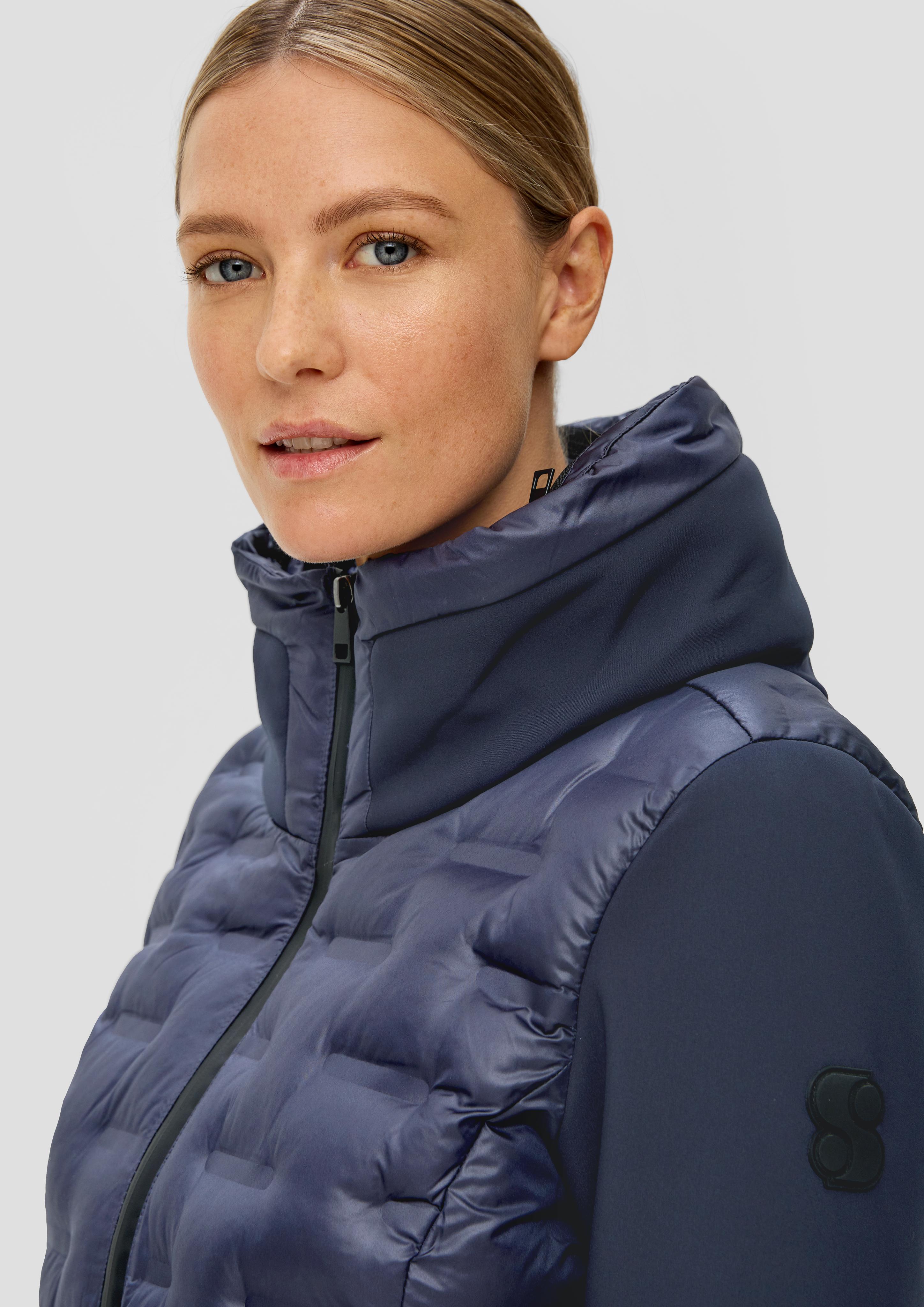 Jacke mit verstaubarer Kapuze  EME-2120478-5959