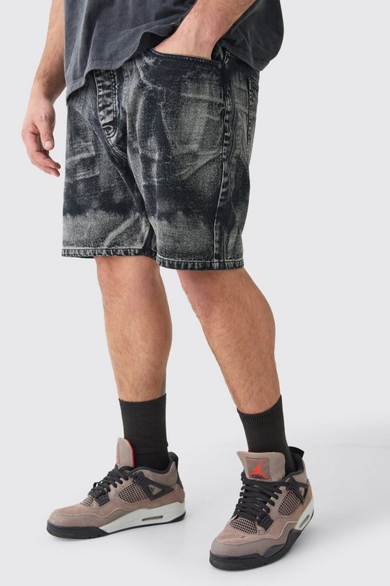 Plus gerade Shorts mit Acid-Effekt