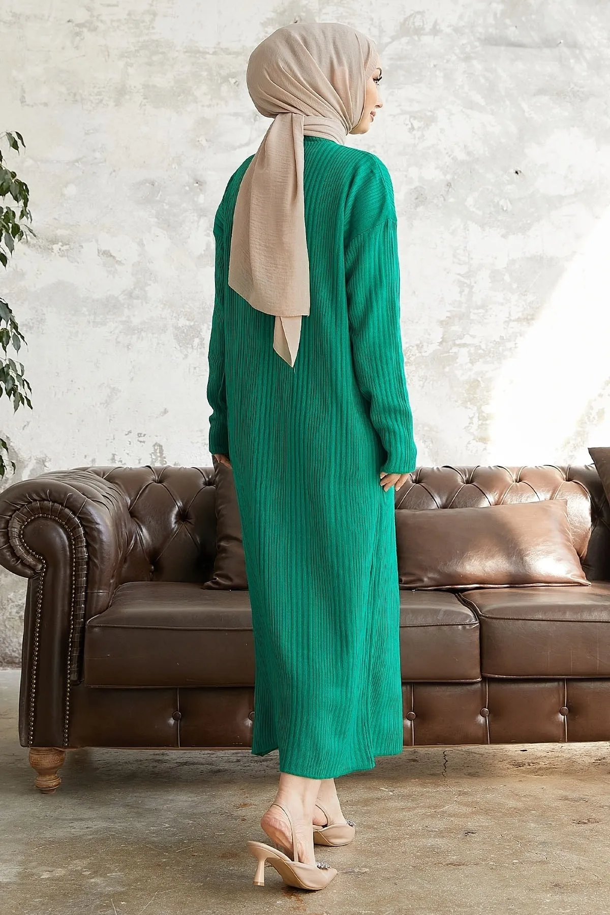 InStyle  Arissa Rollkragenpullover, langes Strickkleid – Grün