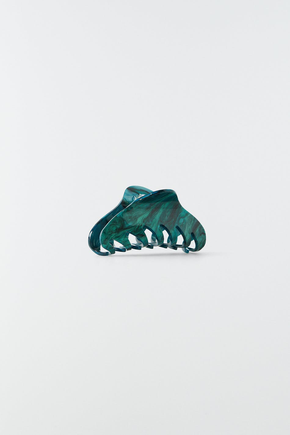 Medium hair clip