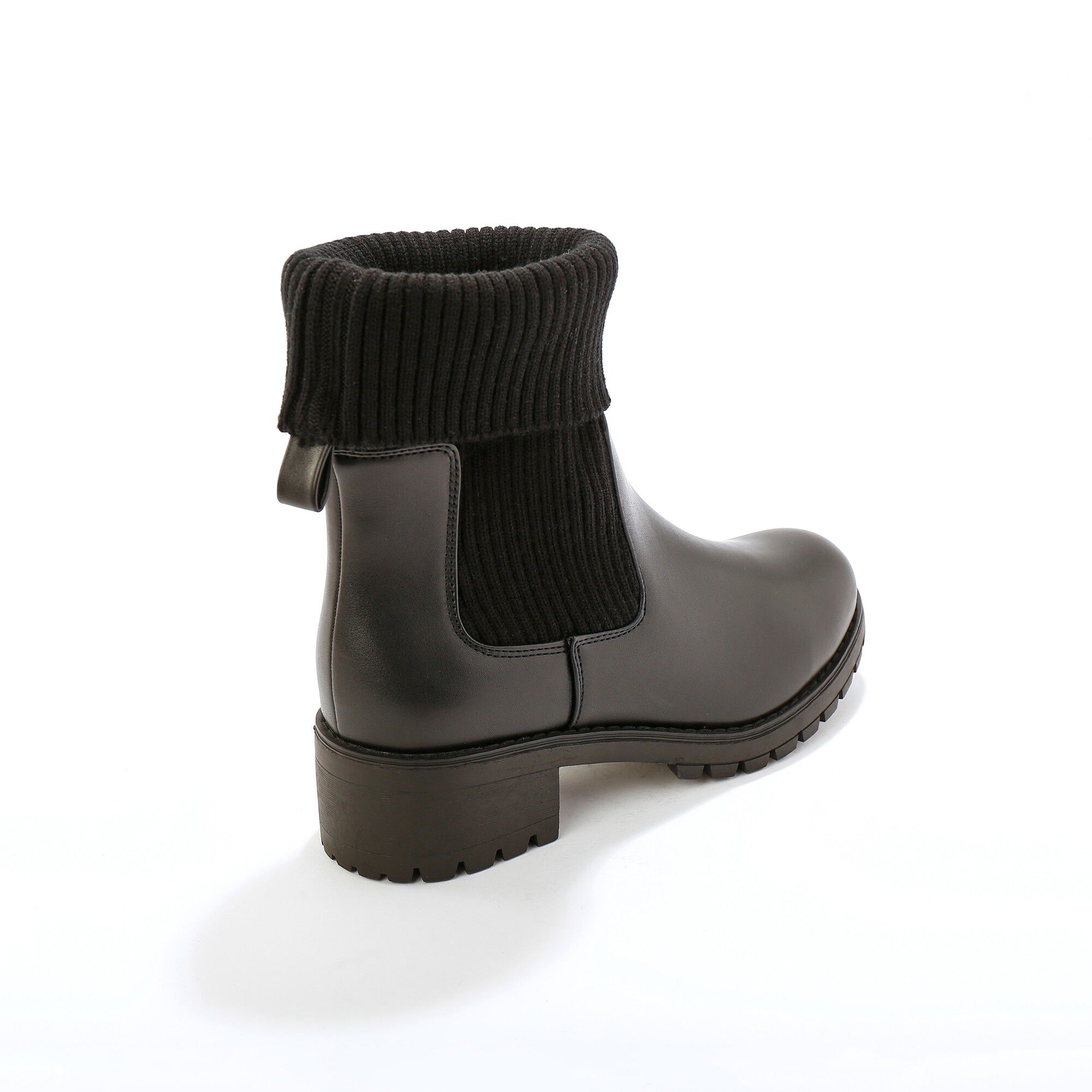 Boots plateforme à tige chaussette semelle crantée