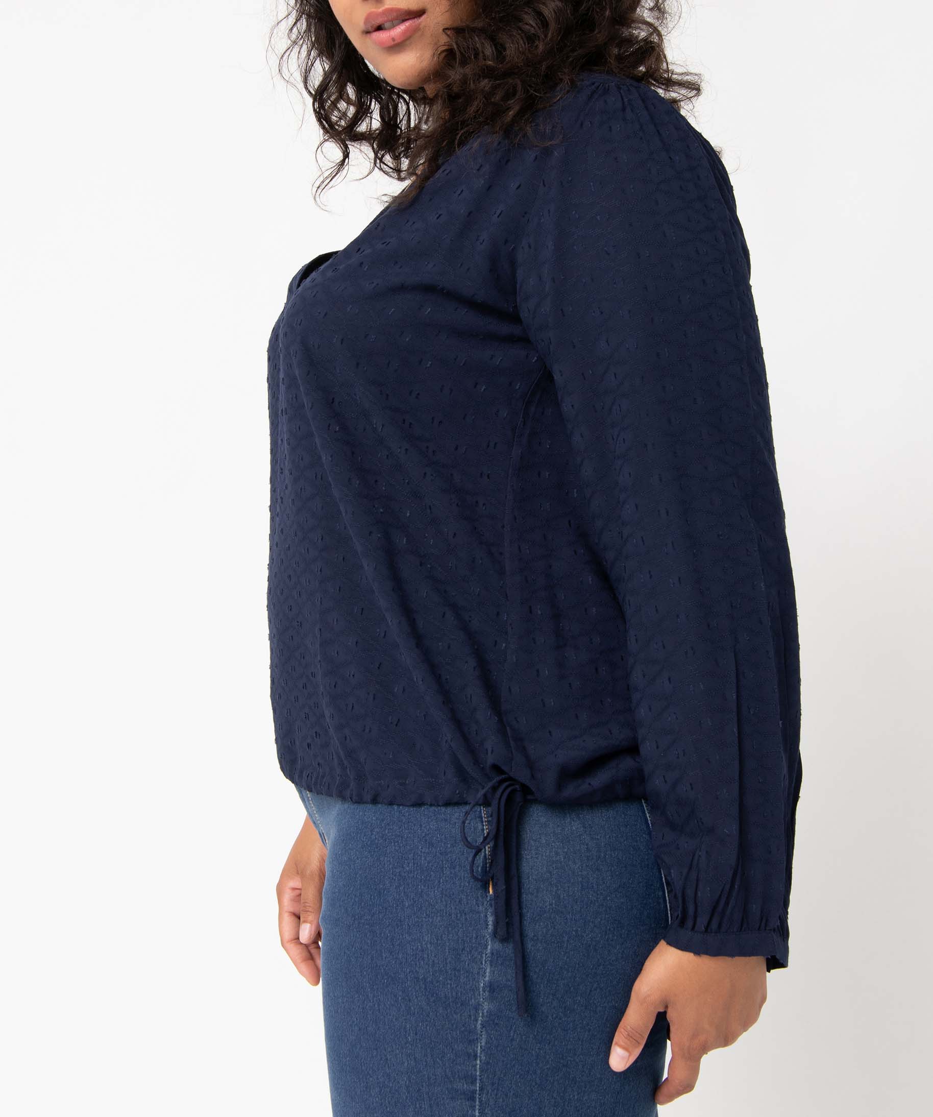 Blouse femme grande taille unie ajustable dans le bas marine | GEMO