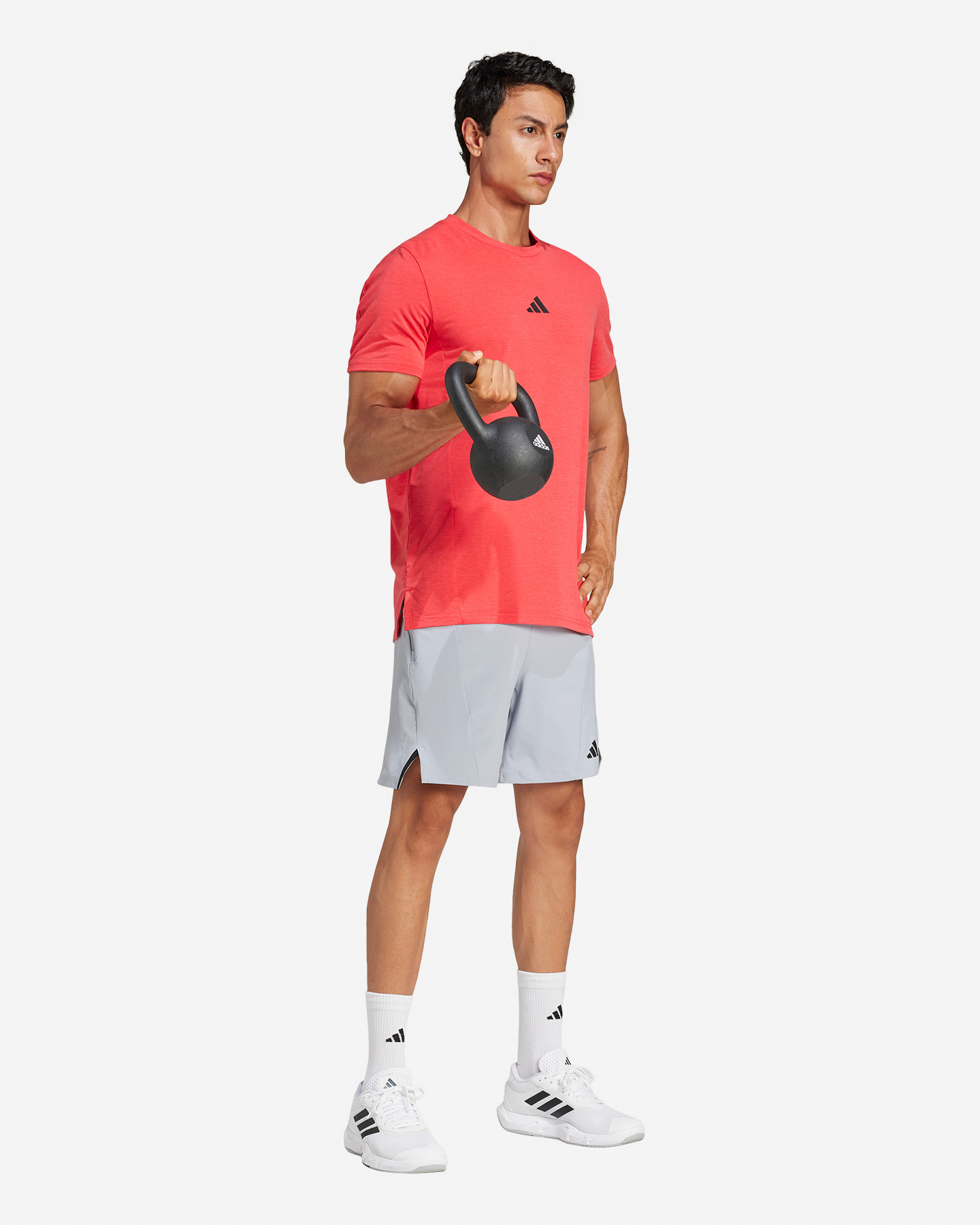 Tréningové tričko Adidas s malým logom M JI8124