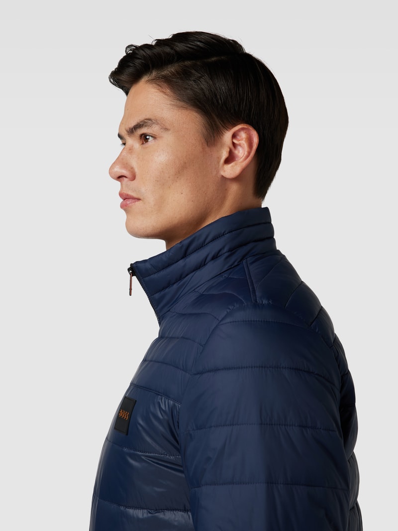 Steppjacke mit Label-Patch Modell 'Oden' in blau