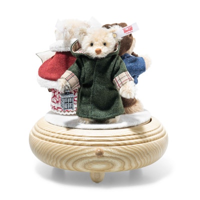 Weihnachtssänger Teddybären-Set auf Musikbox, 19 cm, mehrfarbig