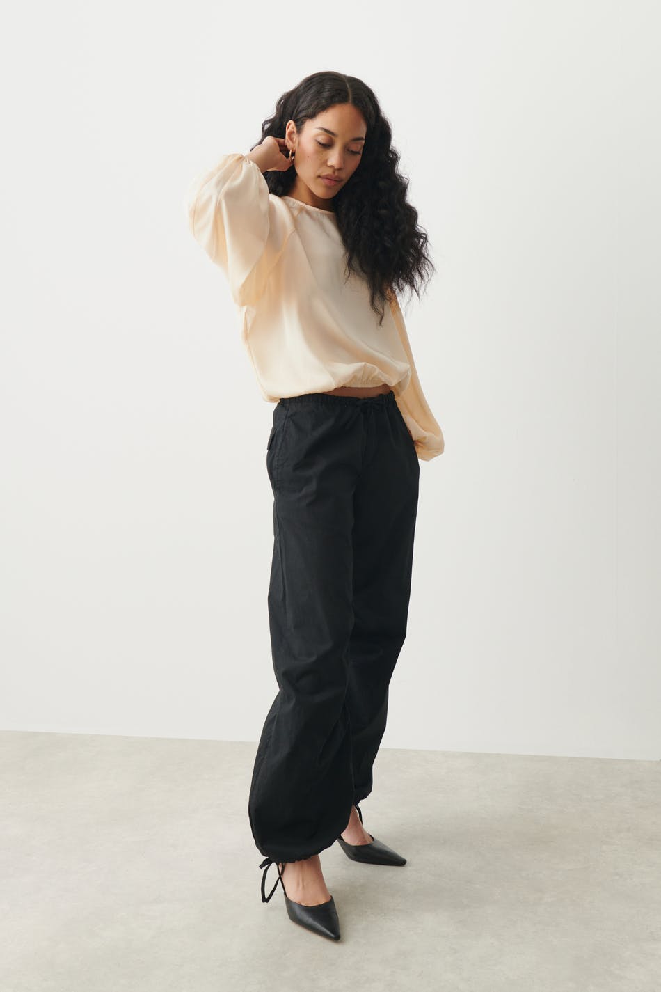 Puffy sleeve blouse