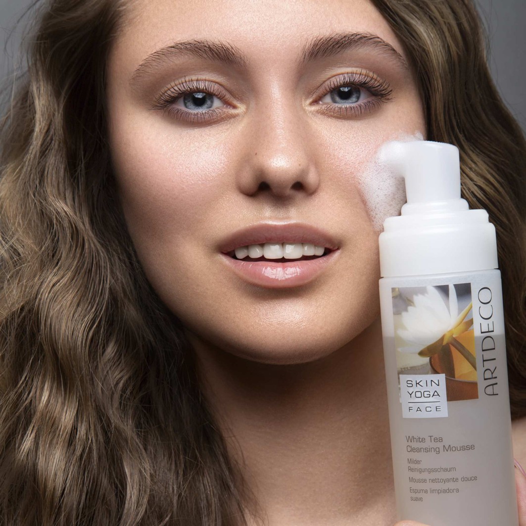 White Tea Cleansing Mousse
