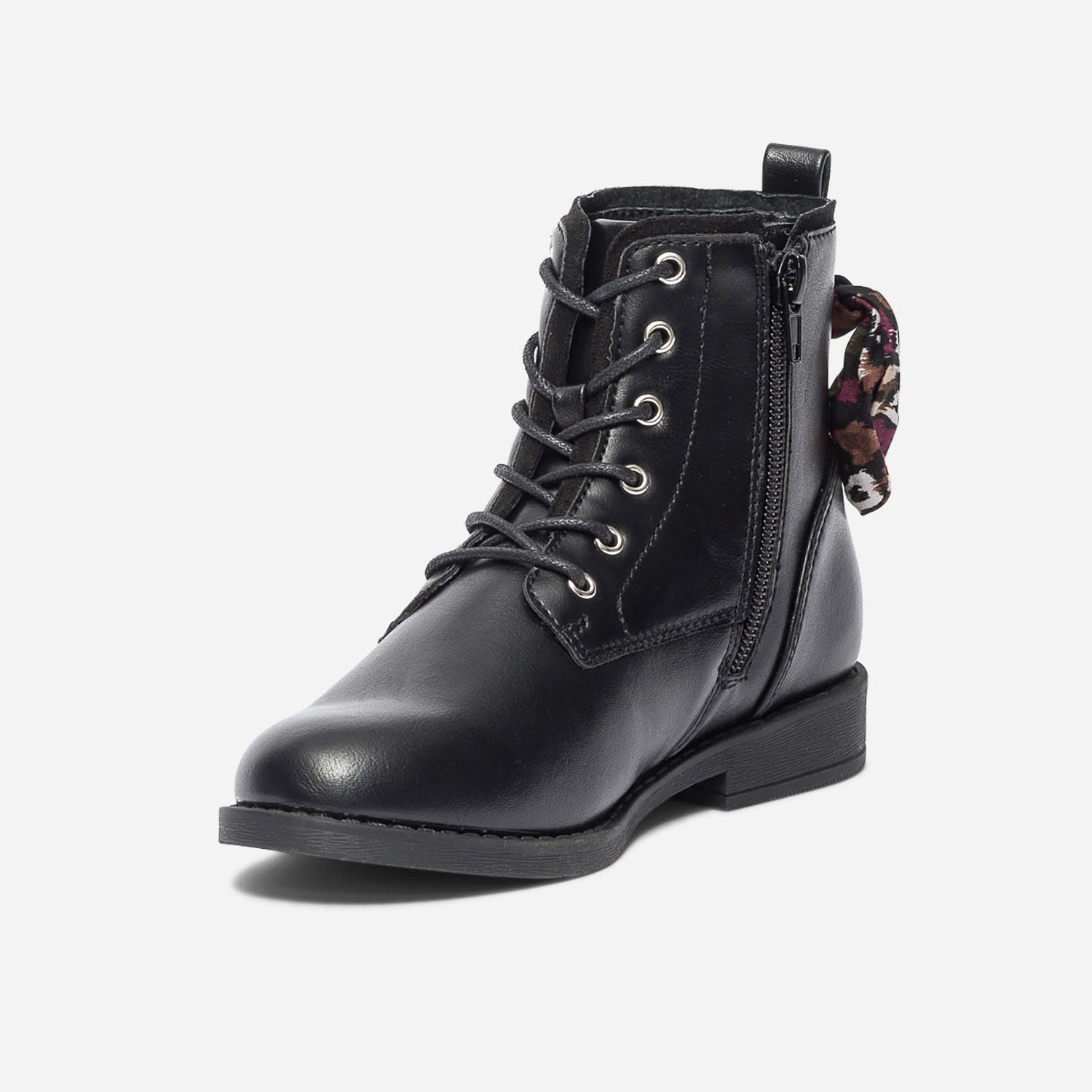 Bottine noire avec nœud