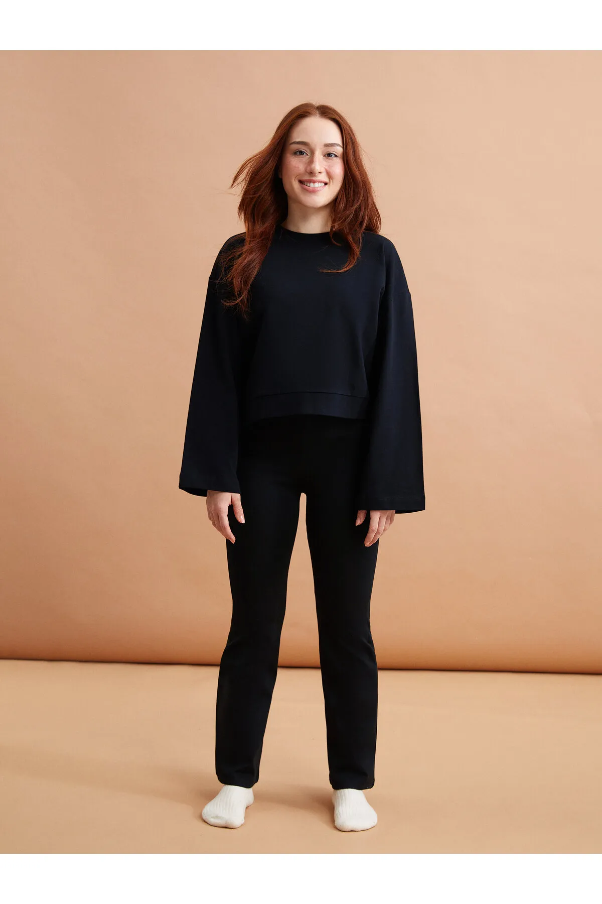 LC Waikiki  Petite Damen-Hose mit elastischem Bund und geradem Schnitt