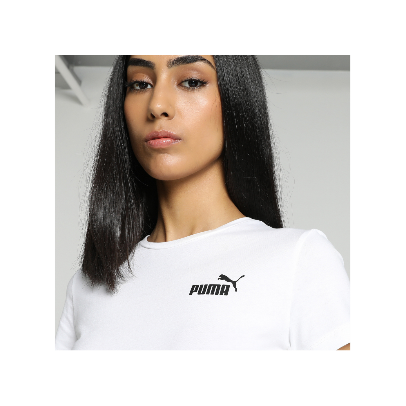 PUMA ESS Small Logo T-Shirt Damen F02
