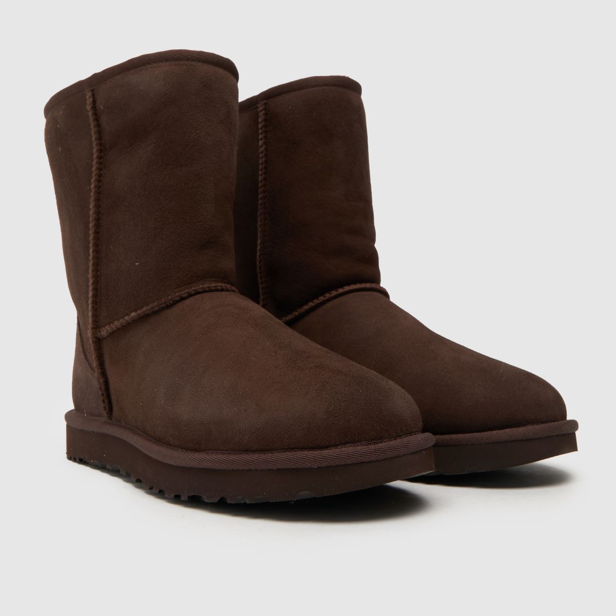 Kozačky UGG classic short ii z páleného cedru