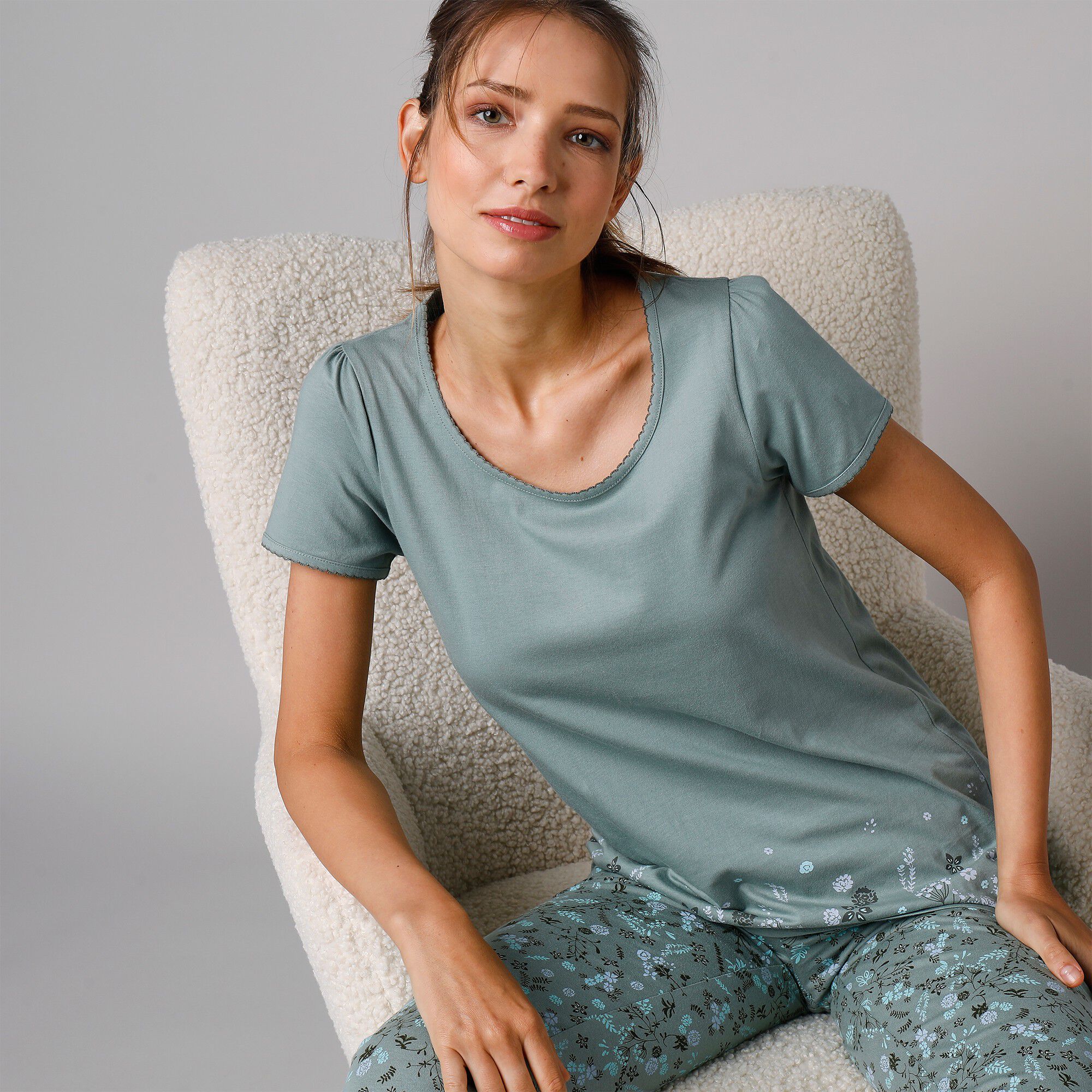 Tee-shirt de pyjama manches courtes imprimé base fleurs