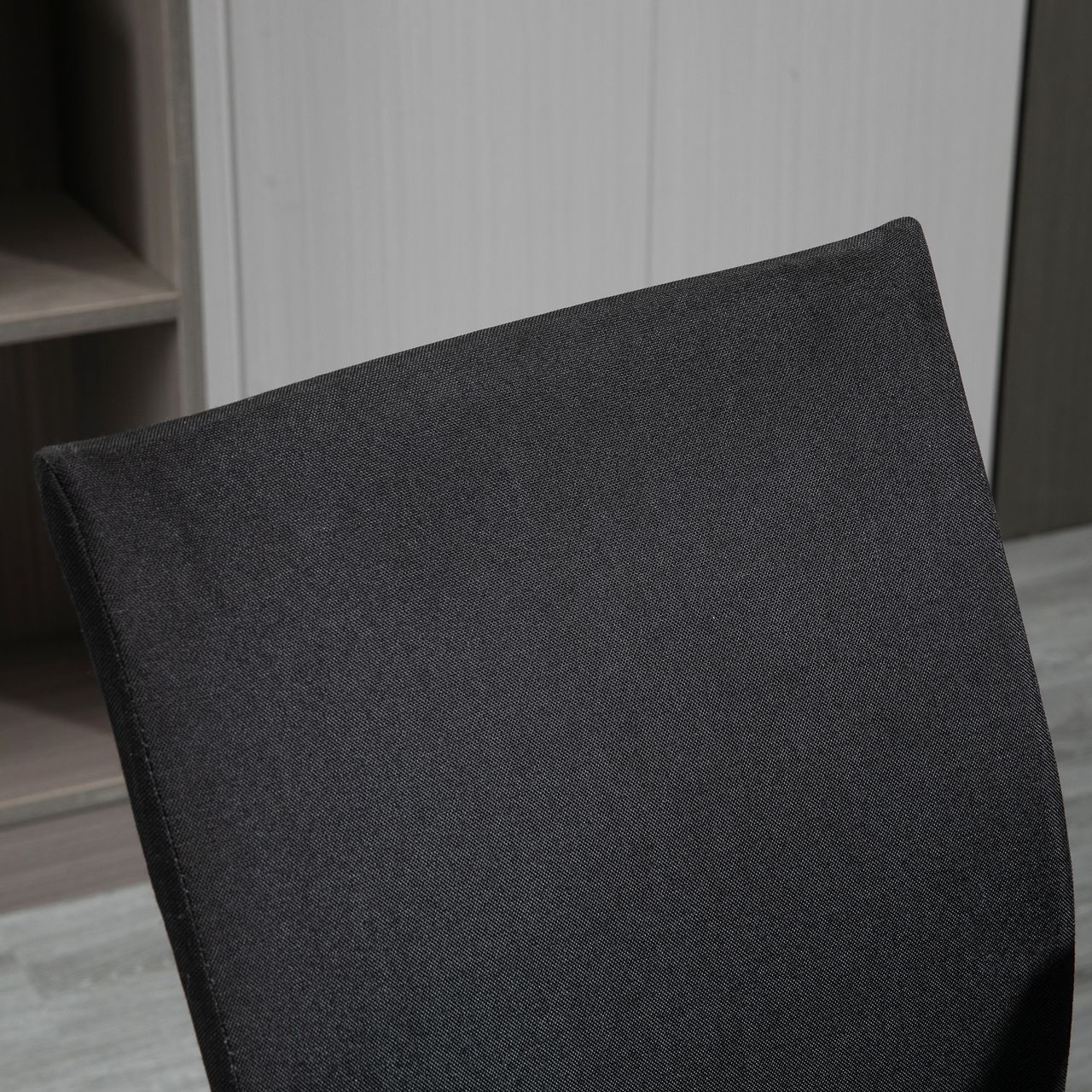 HOMCOM Bürostuhl Schreibtischstuhl Netzrückenstütze mit Wippenfunktion Kopflehne Home-Office-Stuhl höhenverstellbarer ergonomisch 360°-Drehräder Schaumstoff Nylon Schwarz 61 x 61 x 89-99 cm