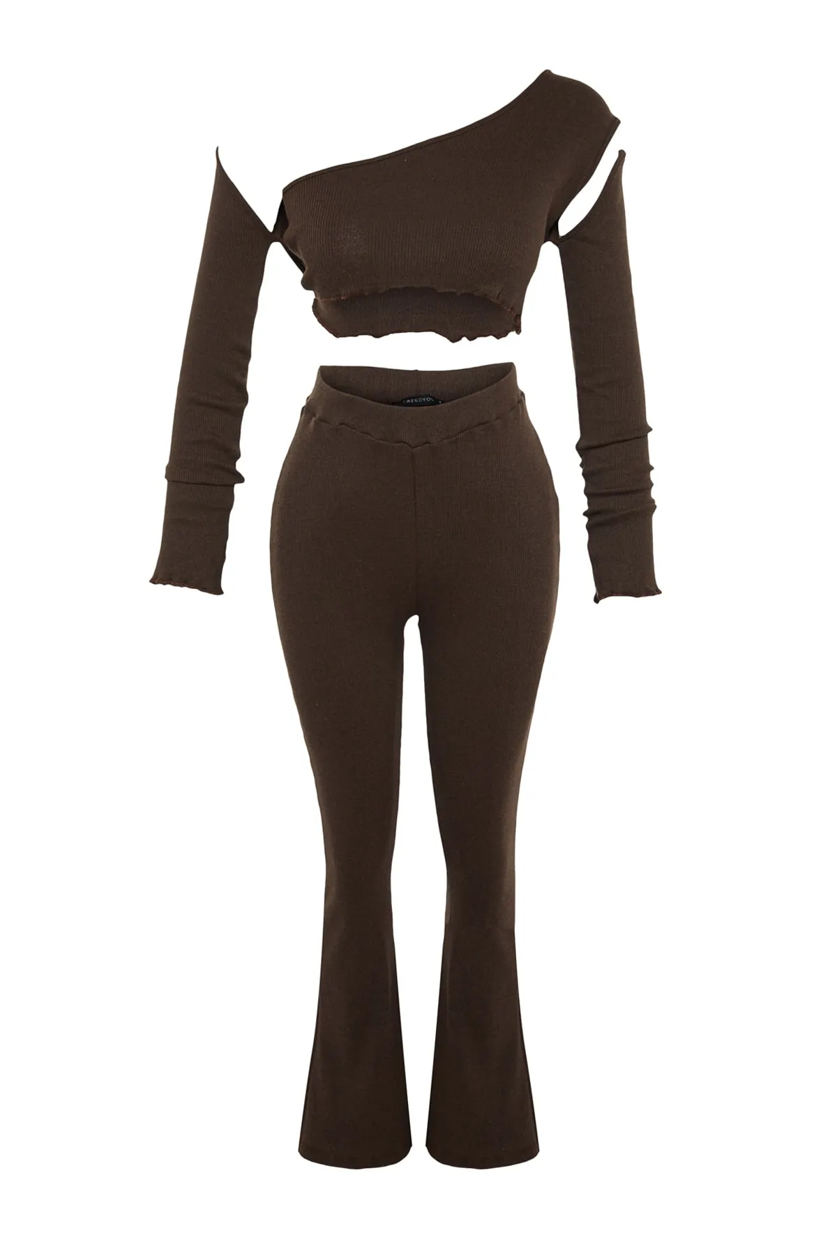 Trendyol Collection  Braunes asymmetrisches Set aus Oberteil und Unterteil aus Strick mit Kordelzug TWOAW23AU00058