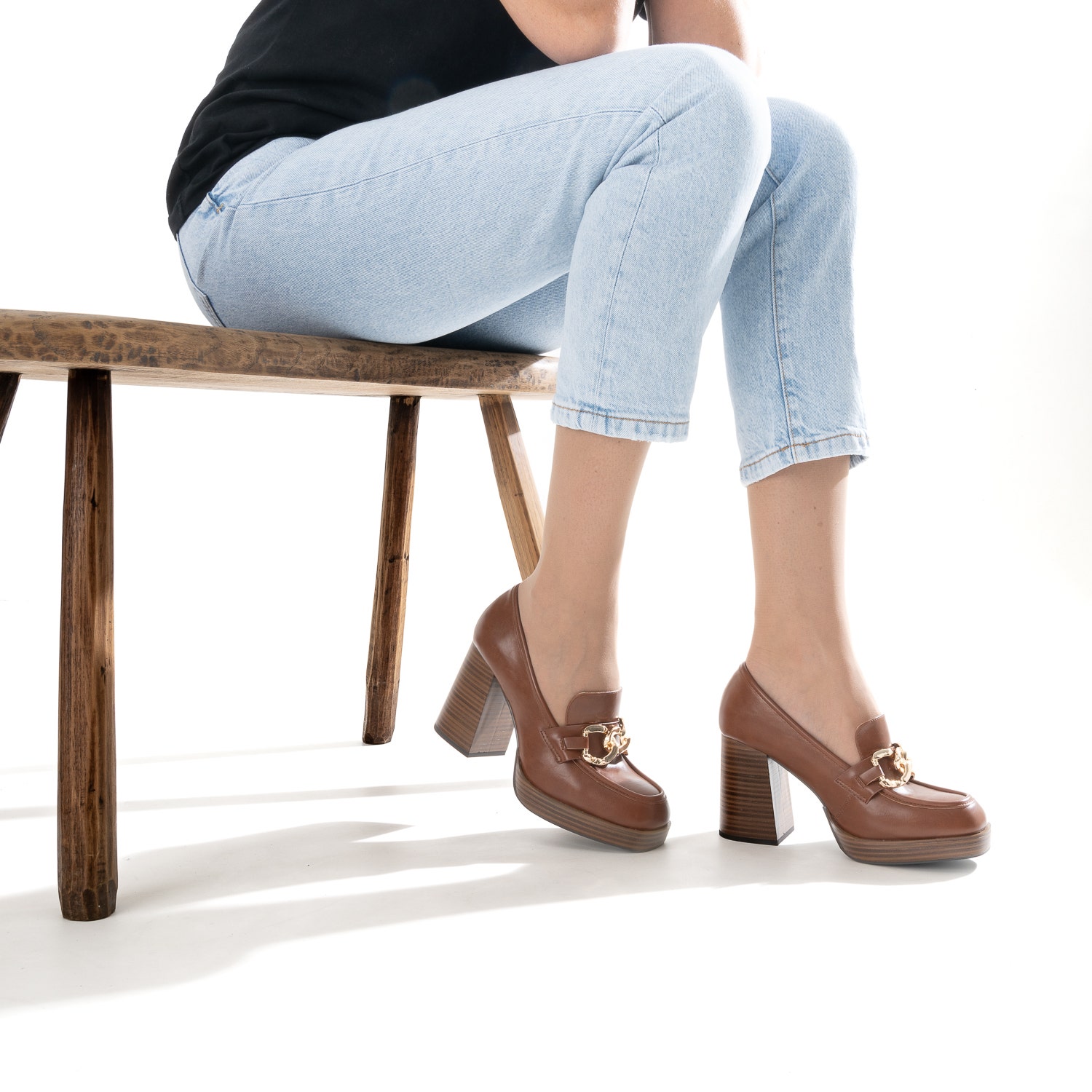 Mocassin à talon camel éco-conçu avec maxi chaîne
