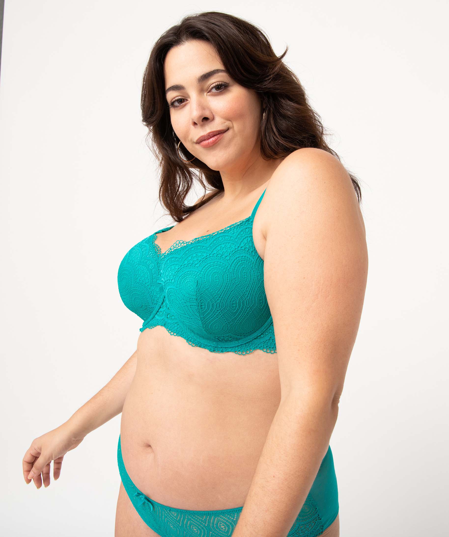 Soutien-gorge grande taille à armatures et coques fines vert | GEMO