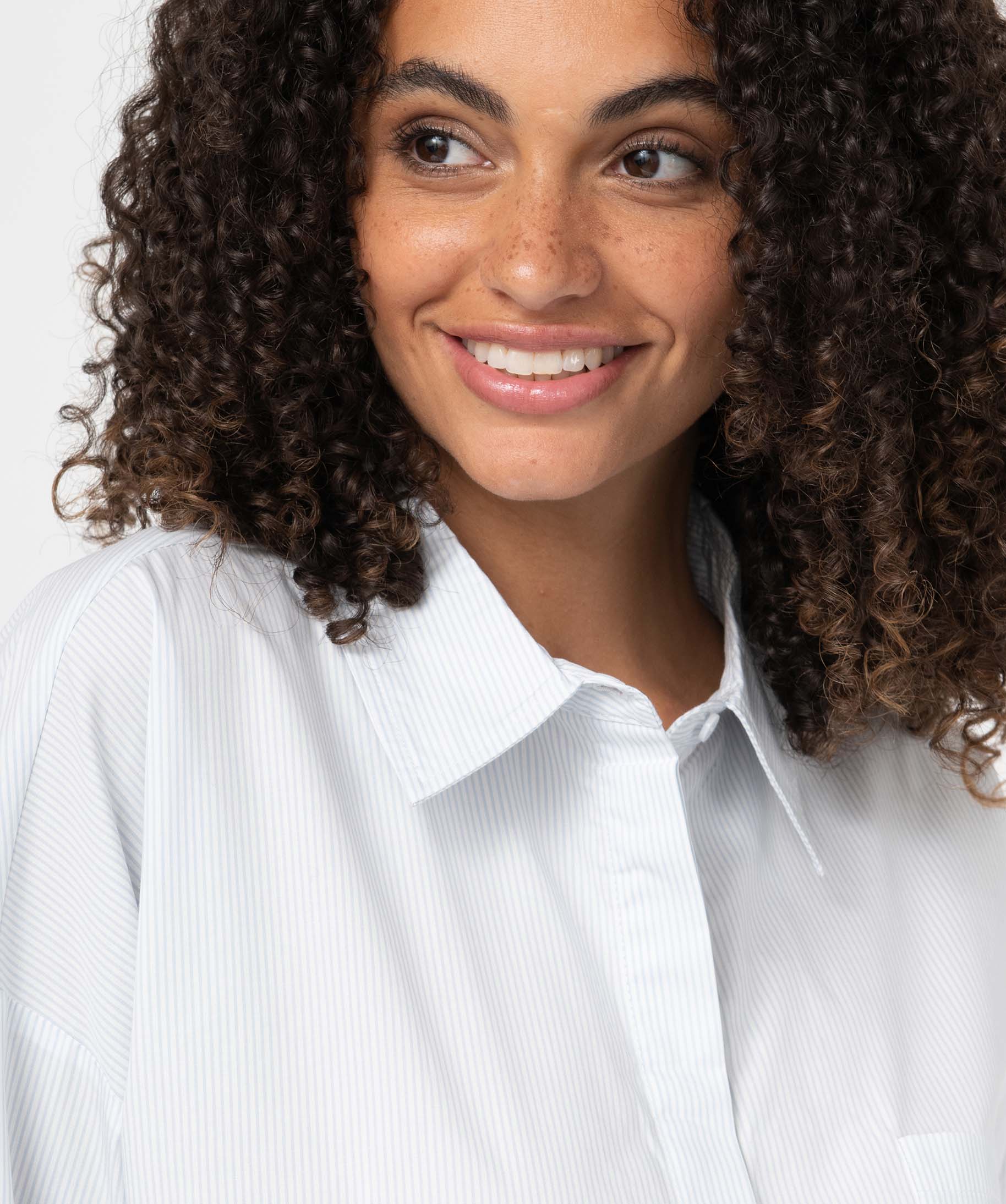 Chemise femme à fines rayures coupe oversize raye | GEMO